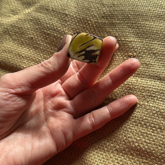 Resin or carved nut ring - Picture 6 of 8